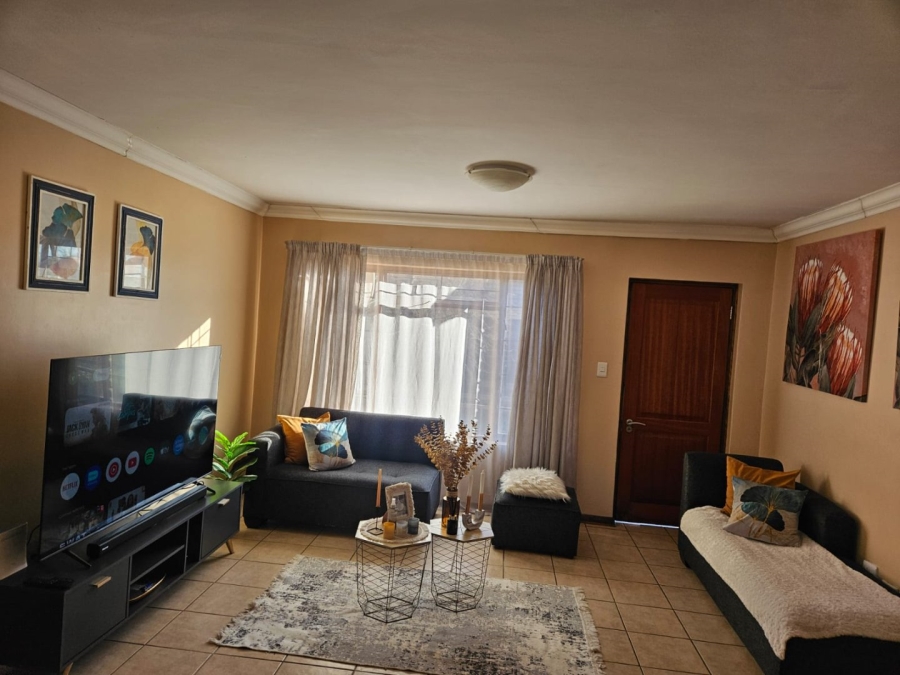 To Let 2 Bedroom Property for Rent in Wilgehof Free State